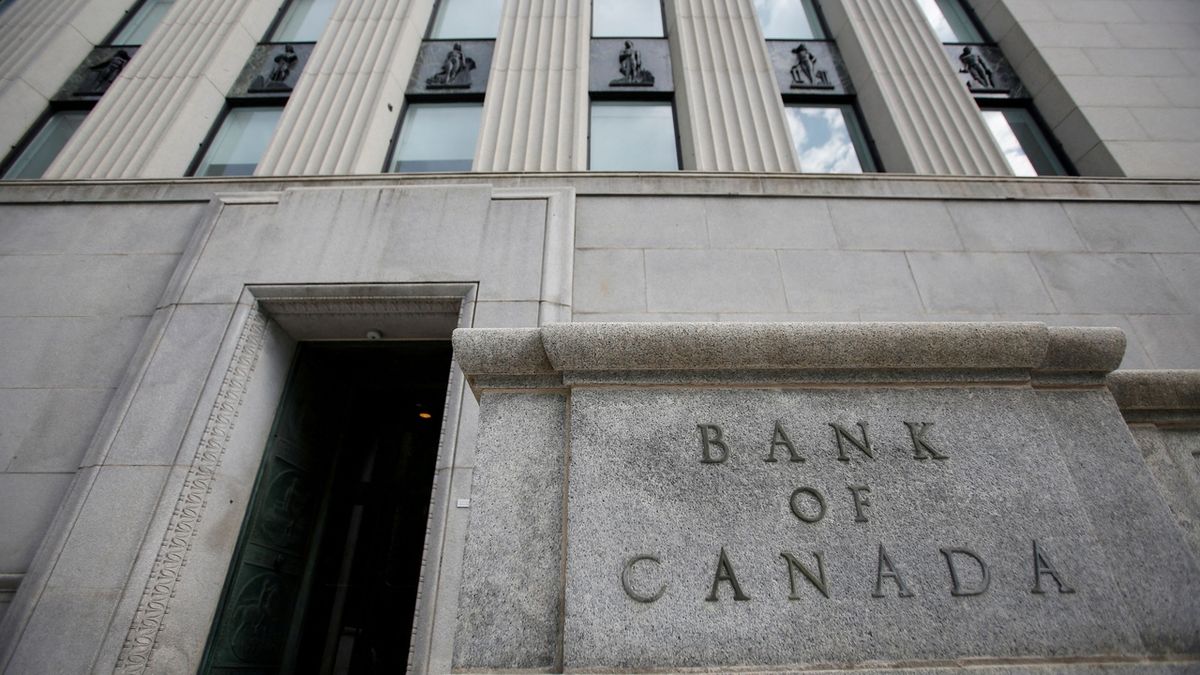 Banky v Kanadě hlásí výpadek, lidé nemají přístup k penězům